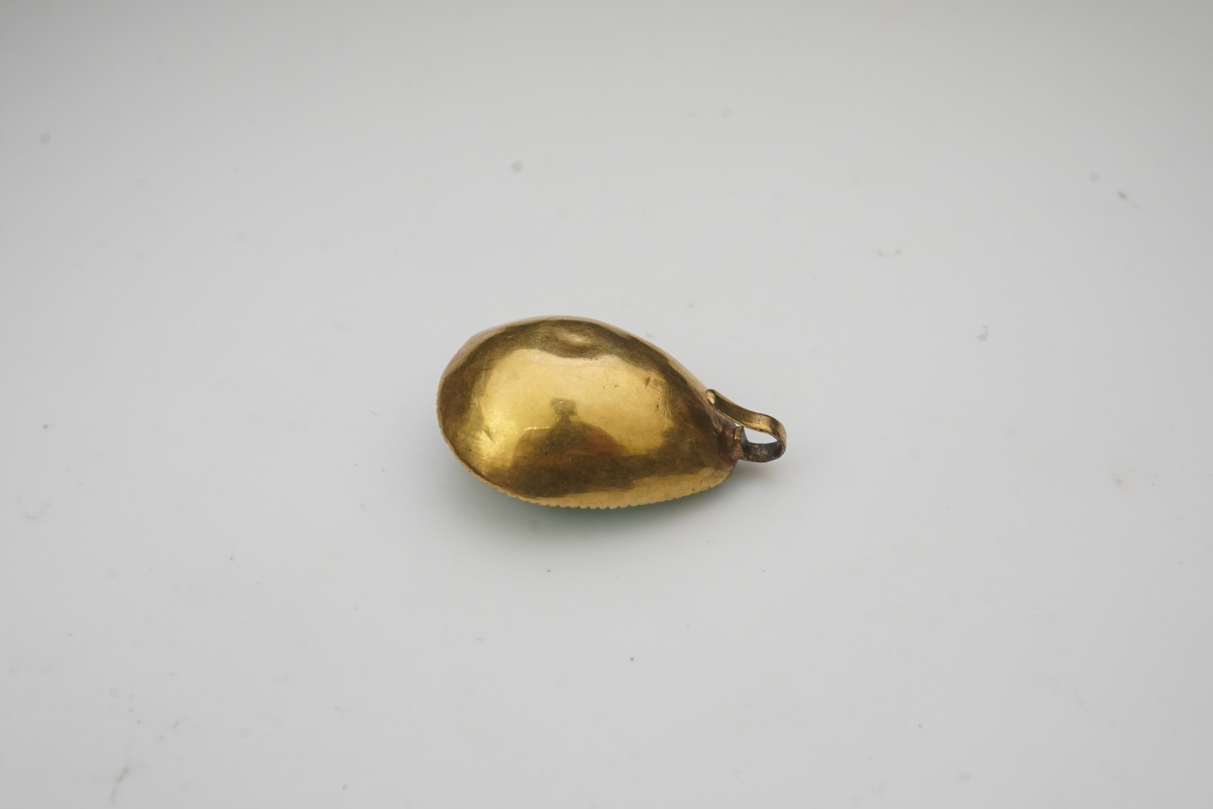 A 'Queen Anne' paste pendant, 18th century